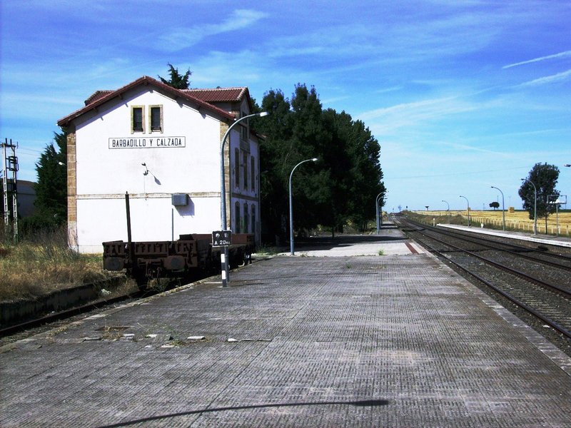 ESTACION DE BARBADILLO Y CALZADA(2).JPG