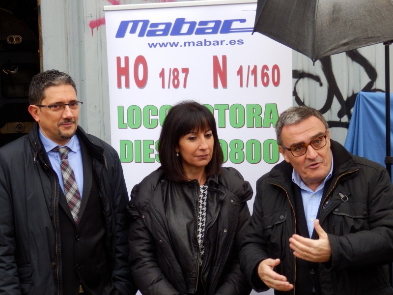 Cloti y Ramón con el Alcalde de Lleida.JPG