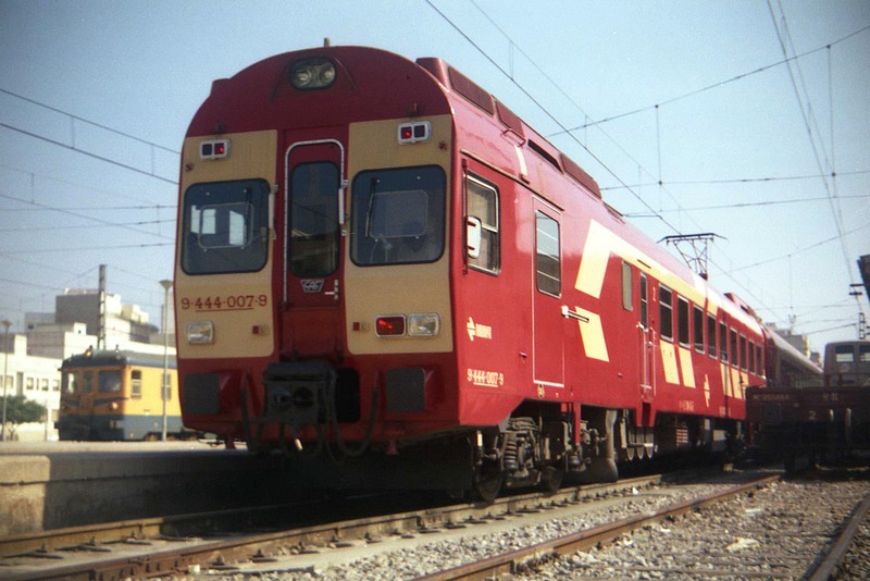 Aut444007iccs.jpg