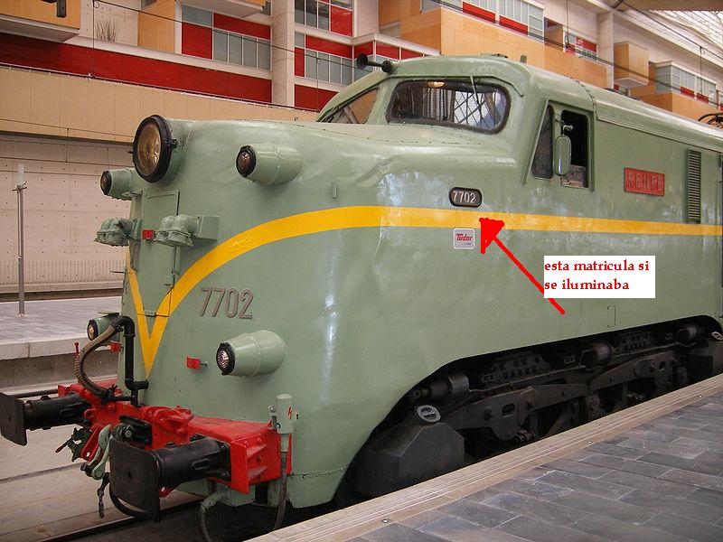 800px-Locomotora_7702_en_Delicias.jpg