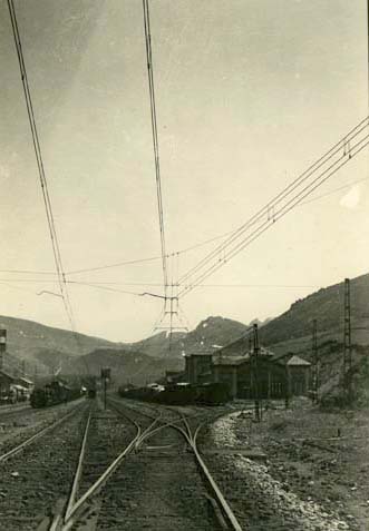 Busdongo_servicio_electrico_Museo_Vilanova.jpg