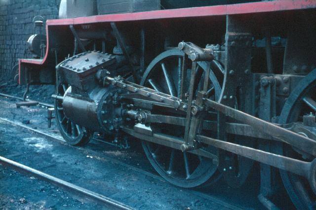 130.2054,ex andaluces deposito de puente Genil 13 oct 1966.Fuente 30937.co.uk..jpg