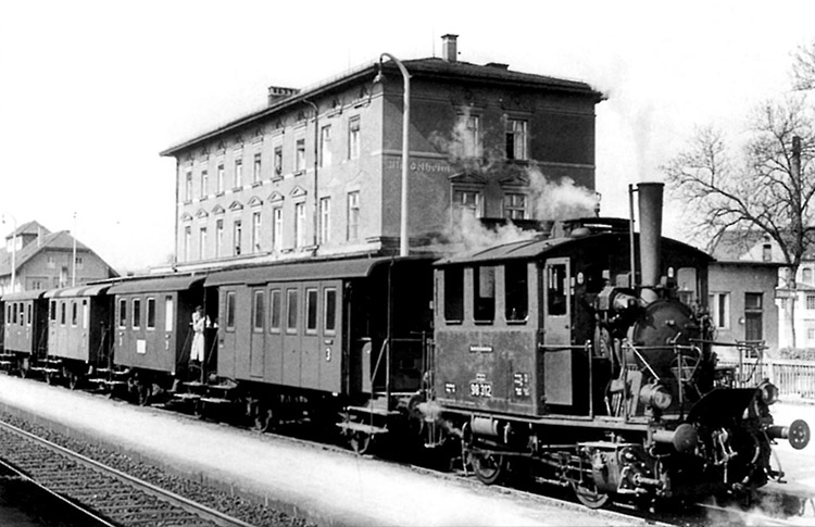 Tren_Glaskasten_1952.jpg