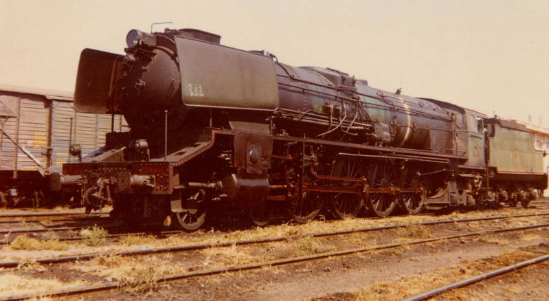 RENFE 242F CASTEJON (3).jpg