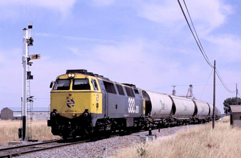 RENFE 333-028 GOMECELLO.jpg