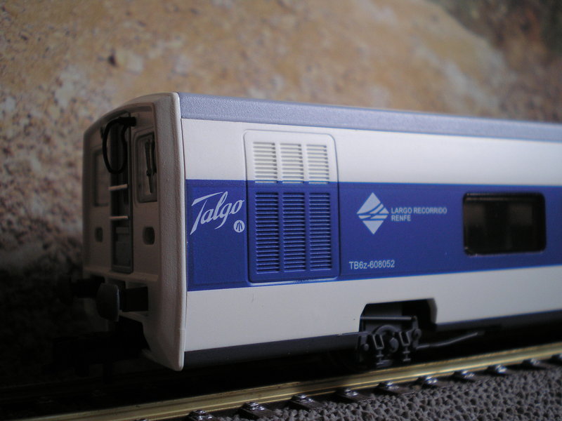 Talgo Pendular LR b.JPG