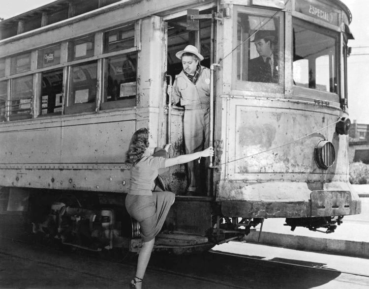 on-a-vole-un-tram_364411_25173.jpg