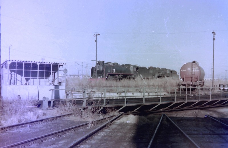 141F-2325 y 2334.JPG