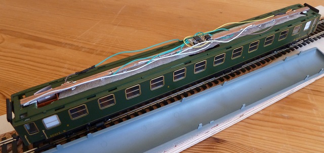 8M-2F3C.JPG