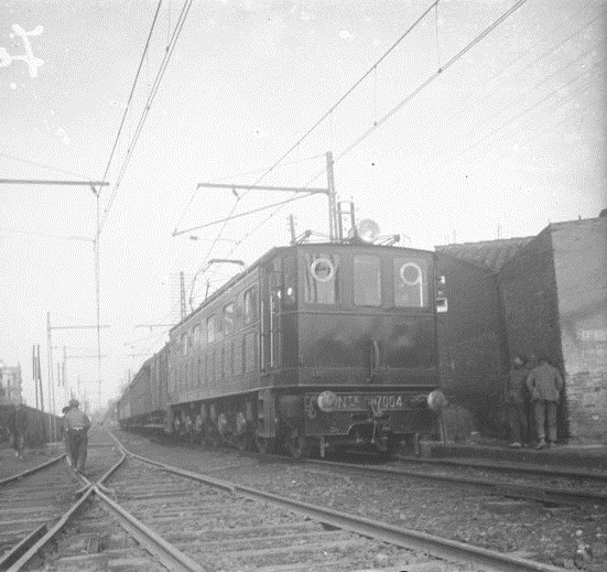 7004.jpg