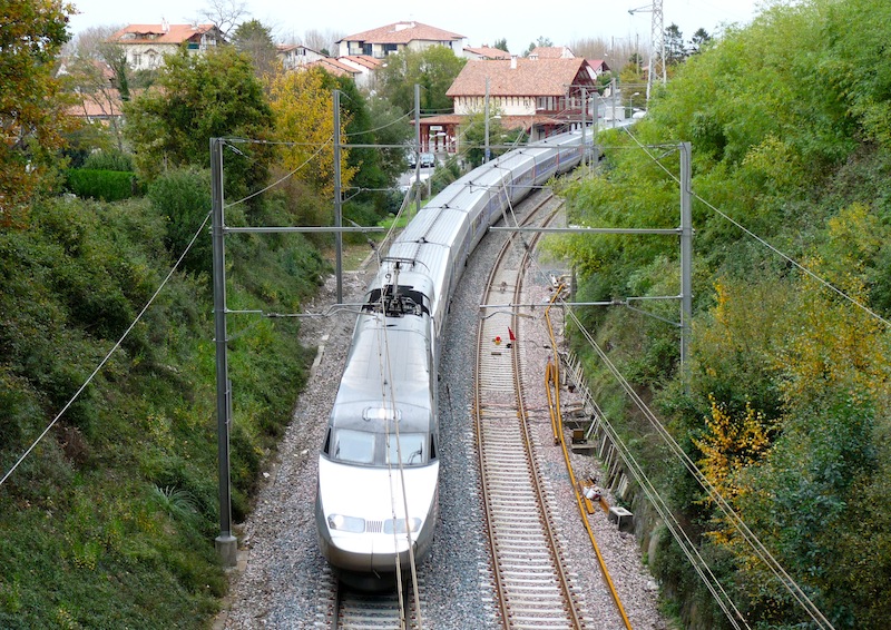 TGV LESDEU.JPG