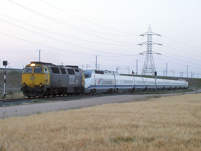 Euromed remolcado con locomotora 333.jpg