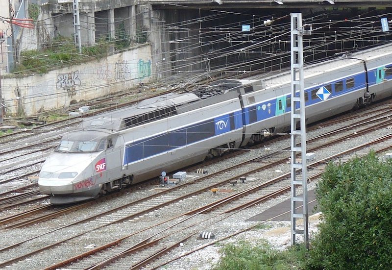 TGV LILLE.JPG