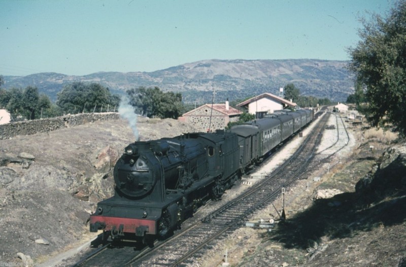 RENFE Spanish Railways Steam Loco 240F 2287 Aldeanueva 1970.jpg