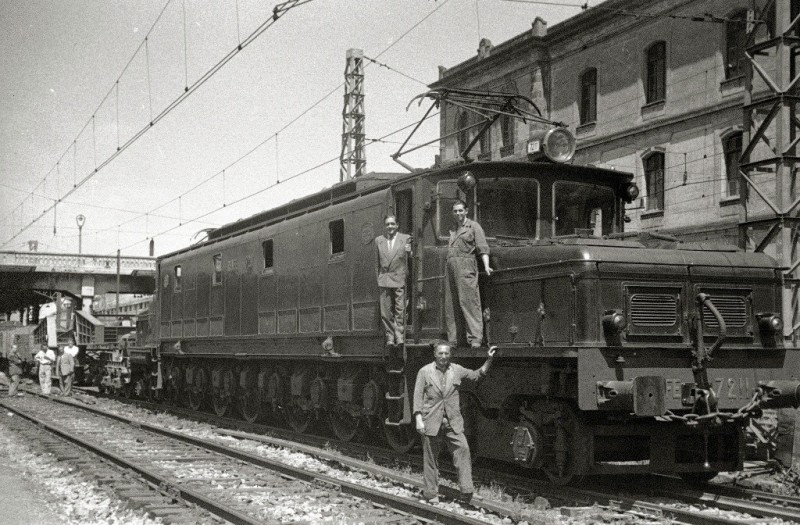 7211.SS-1965.jpg