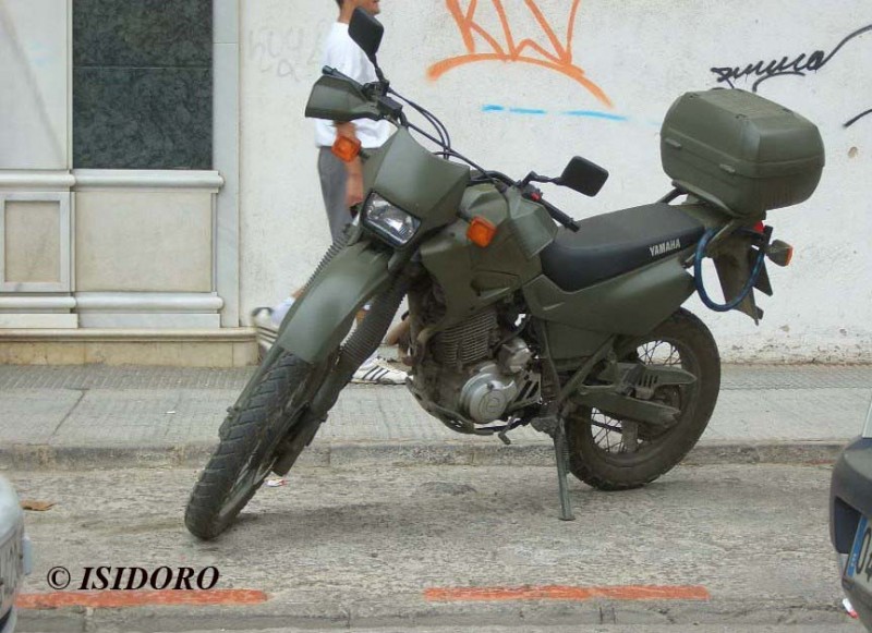 moto militar.jpg