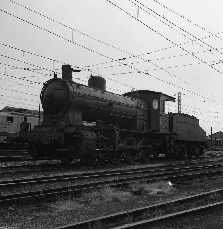 RENFE Spanish Railways Steam Loco 040 2322 Valladolid 1968.jpg