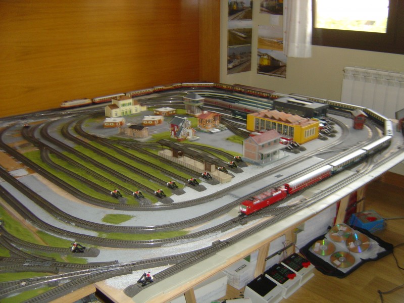 FOTOS MAQUETA JUNIO 2014 021.JPG
