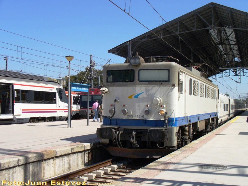 269.415 - Jerez de la Frontera, 27-07-2007. Altaria Cádiz-Madrid.jpg