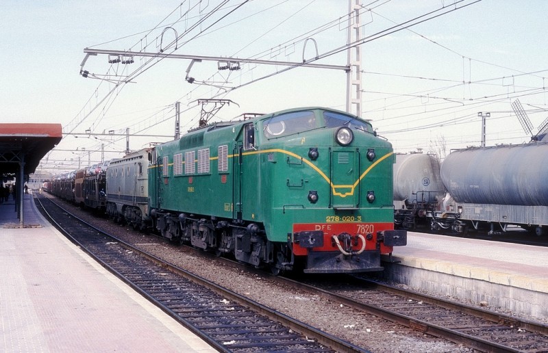 278.020 + 276 103 Alcazar 28.10.88.jpg