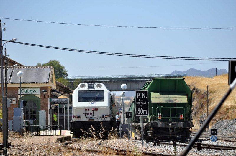 83324 y 83379 Cabeza del Buey 20-08-2014.JPG