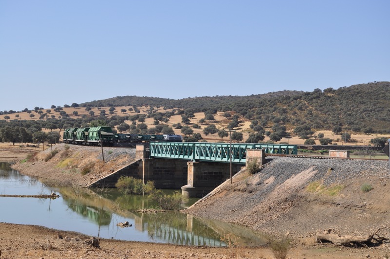 Puente sobre arroyo Melonar 28-08-2014.JPG