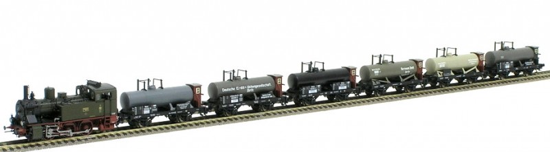Tren T8 Cisternas F F5.6.JPG