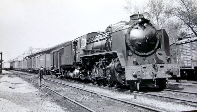 1-4-1 F 2395e.JPG