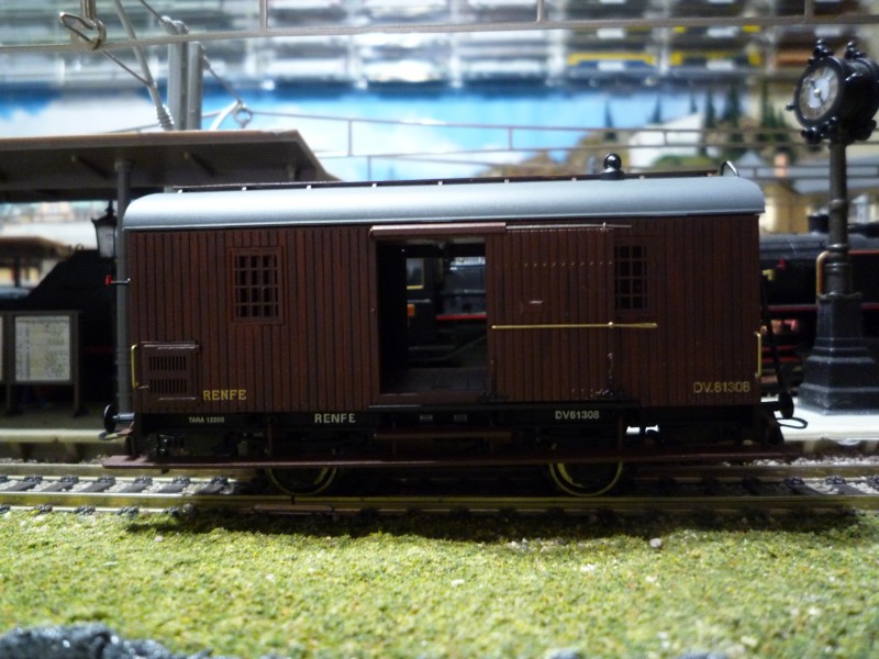 DV - 61308 (4).JPG