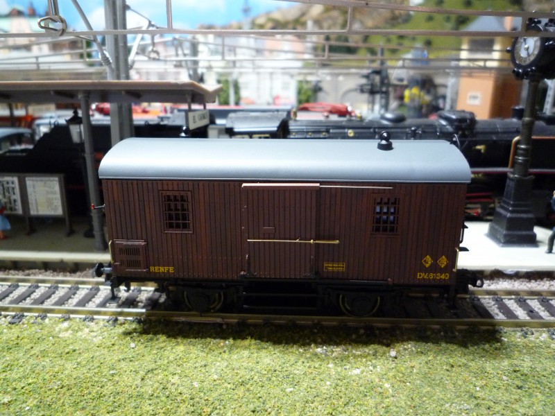 DV - 61340 (3).JPG