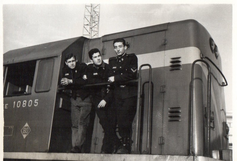 Sevilla P. de Armas, año 1967, Compañeros en la 10805.jpg