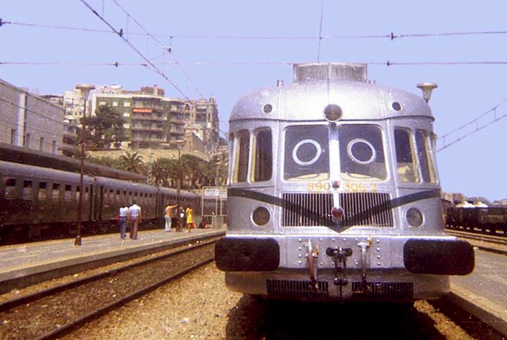 590.306 - Tarragona años 70. Automotor Renault ABJ.jpg