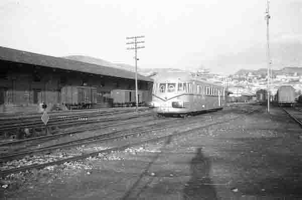 automotor 9319 renault.Servicio Granada Almeria 8 de abril de 1956,Estacion de Granada .foto Trevor Rowe.jpg