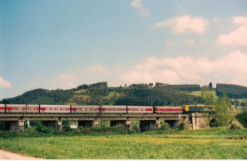 Talgo 2.jpg