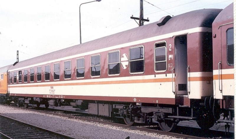 B12-12232b.jpg