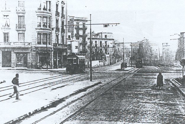 Tranvia 17 en General Mitre con Balmes, aÃ±o 1939.jpg