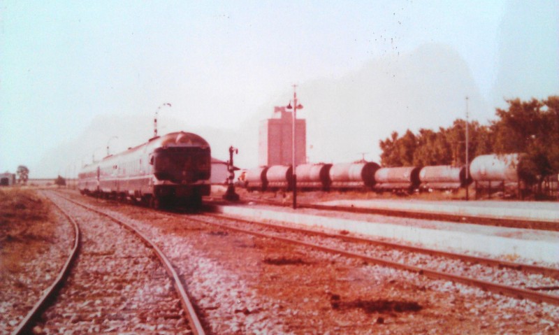 Cisternas de vino en Cariñena 1972.jpg