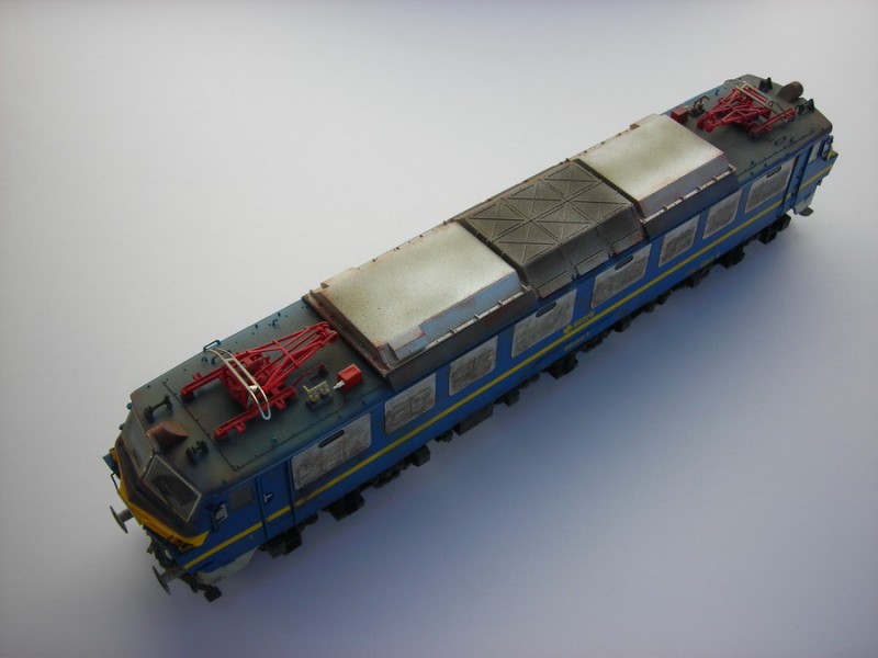 251-006-3 techo a trescuartos.jpg