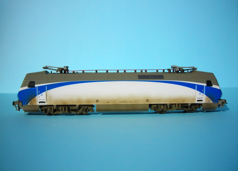 252-073-2 V.jpg
