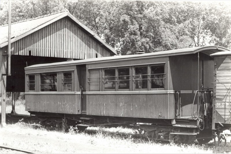 COCHE A-SALON.jpg