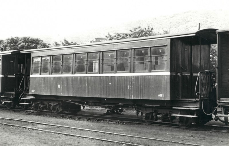 COCHE-AB-1.jpg