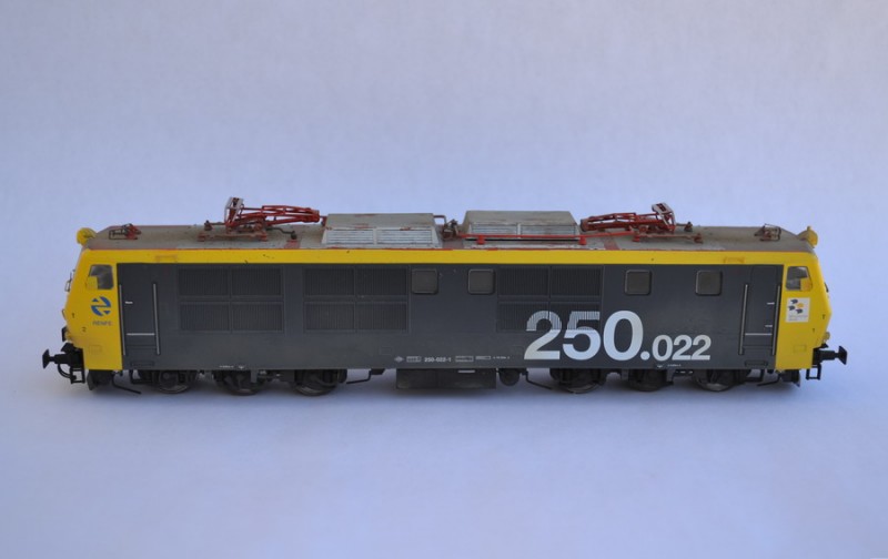 250-022-1 III.jpg