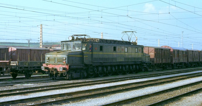 230871renfe275007k.jpg