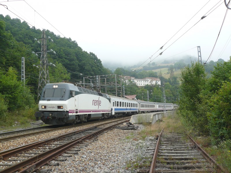 linares bcn-gijon.JPG