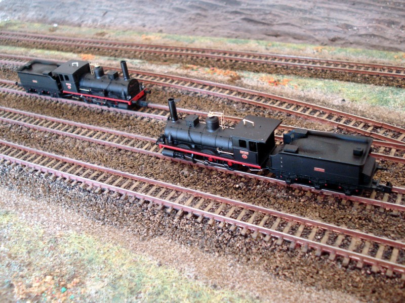 Renfe 030 2305 y 2323.jpg
