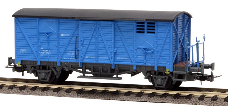 ktrain_0703E_grande.jpg