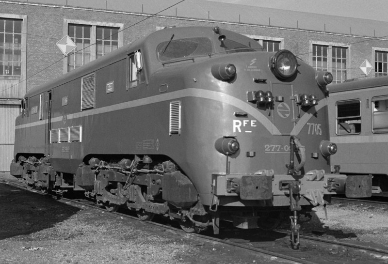 277-005 en depo León 29ago88 byn.jpg