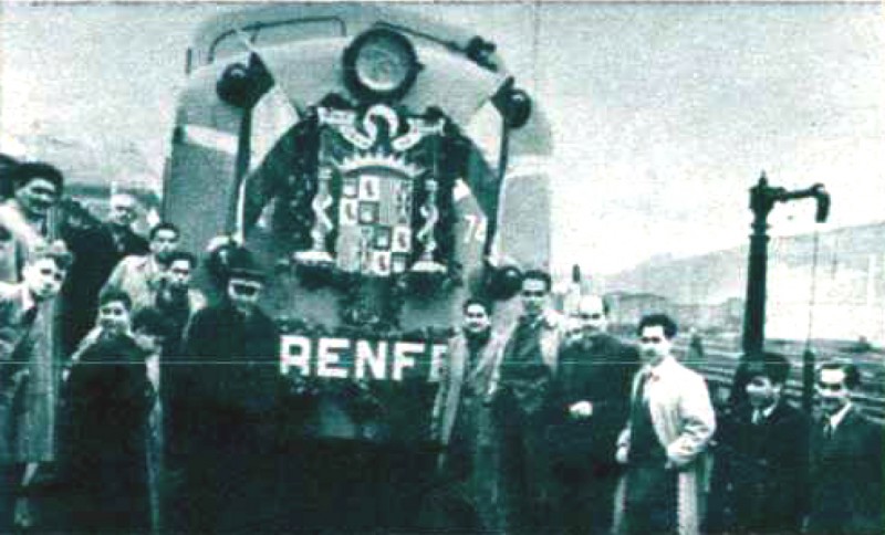 7700 inauguración electrif Ujo-Gijón 1966.jpg
