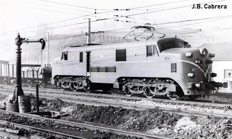 P-35-3-4880.jpg