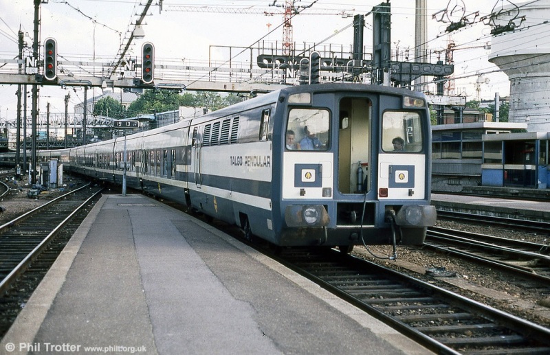 Estación de Cerbere, Talgo P. agosto 1988.jpg